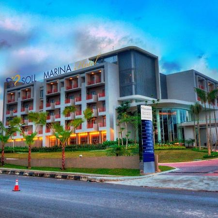 Soll Marina Hotel & Conference Center Bangka Панкалпинанг Экстерьер фото