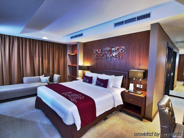 Soll Marina Hotel & Conference Center Bangka Панкалпинанг Экстерьер фото