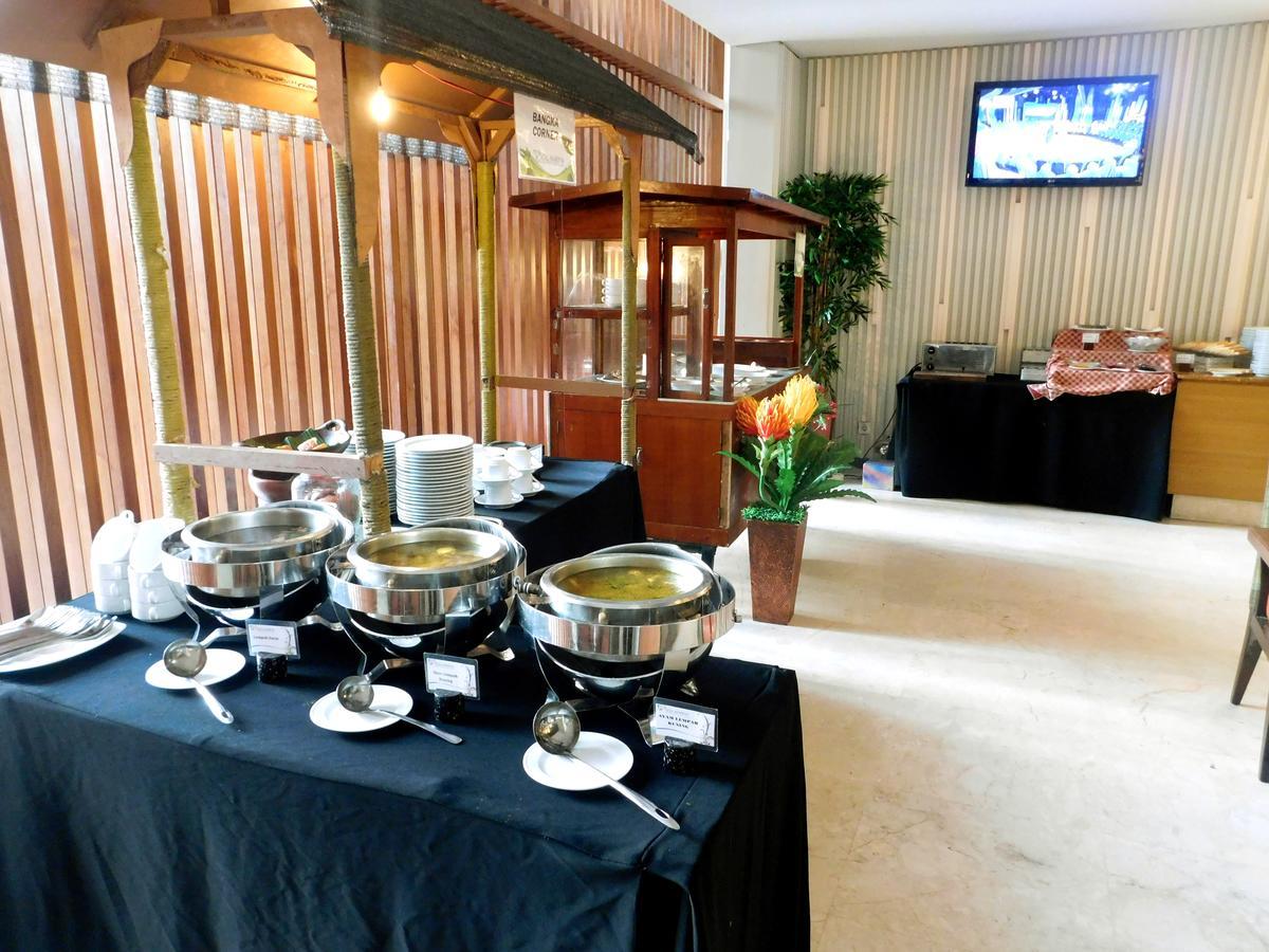 Soll Marina Hotel & Conference Center Bangka Панкалпинанг Экстерьер фото